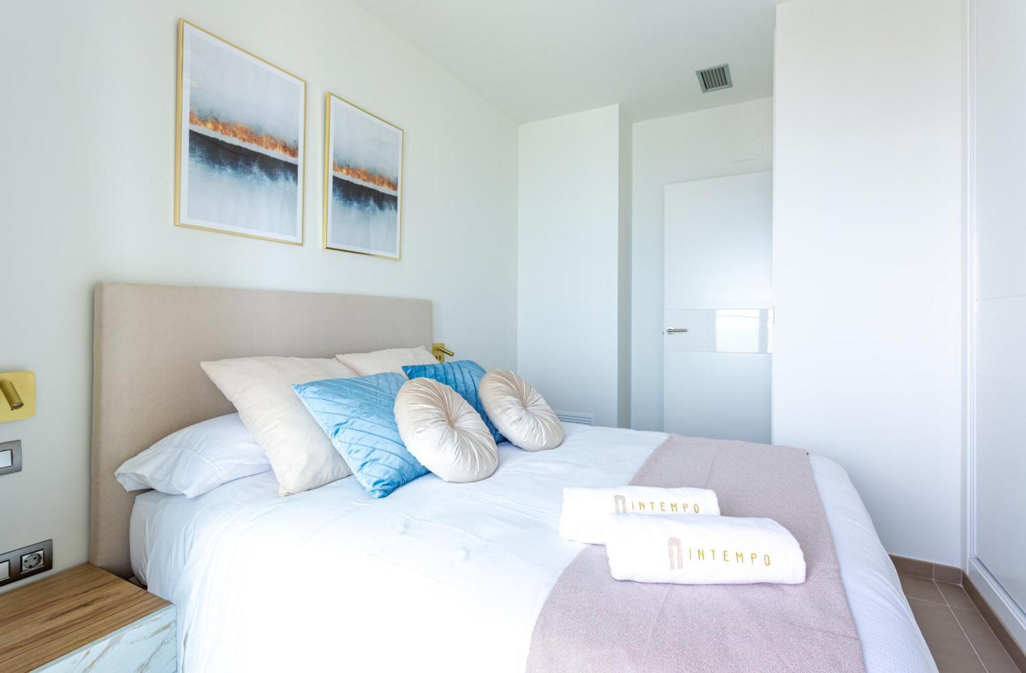 Intempo By Holuxe - 225 - 22Nd Floor Apartment Бенидорм Екстериор снимка